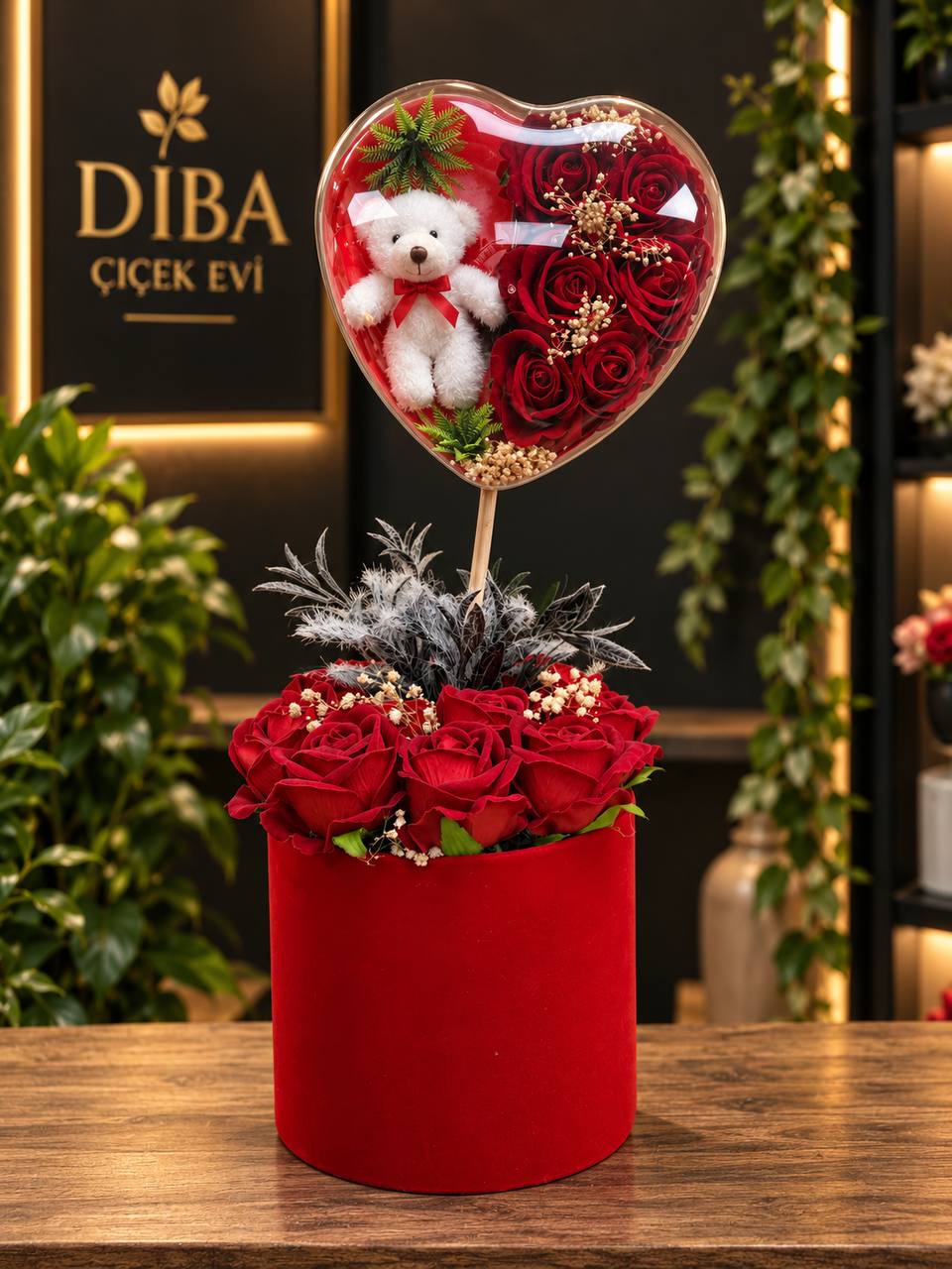 🌹 Aşk Dolu Kalp Aranjmanı 1